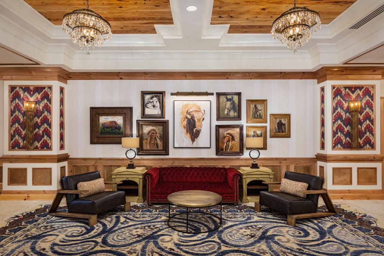 The Brownwood Hotel & Spa Те-Вілліджес Екстер'єр фото