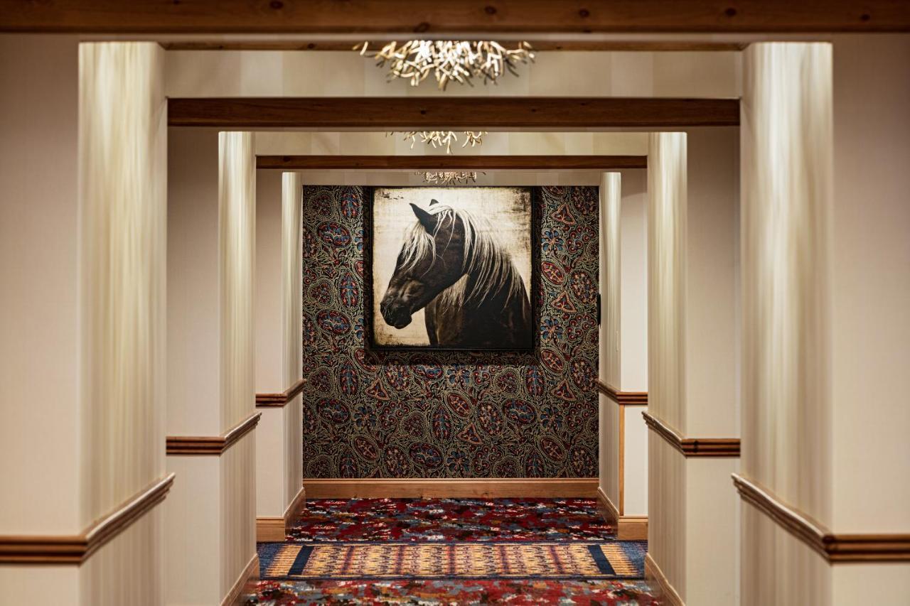 The Brownwood Hotel & Spa Те-Вілліджес Екстер'єр фото
